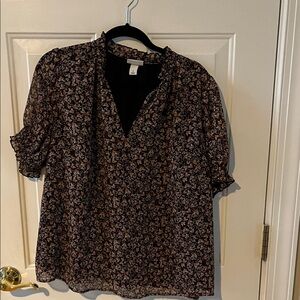 Ava & Viv Black Floral Blouse